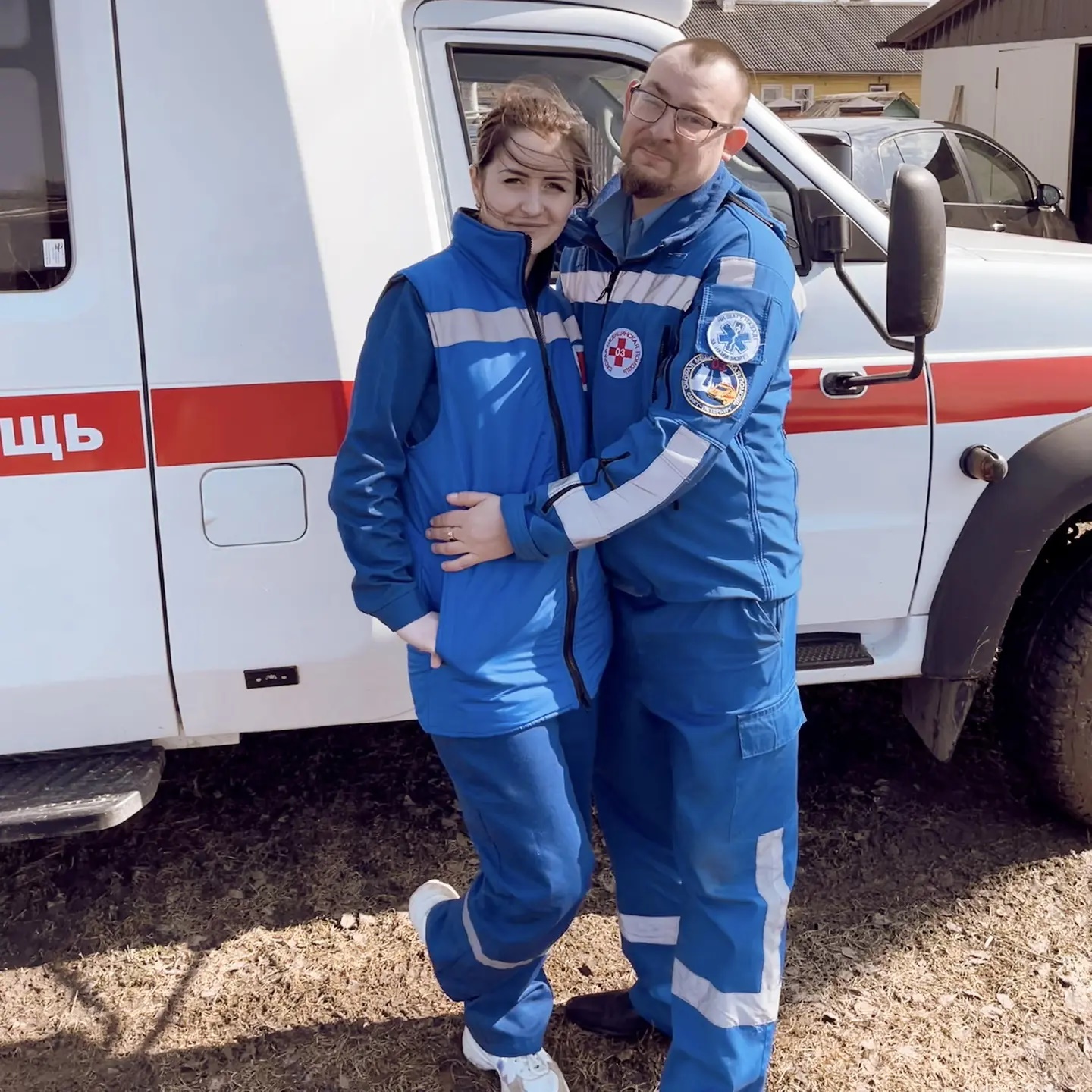 Под звуки сирены