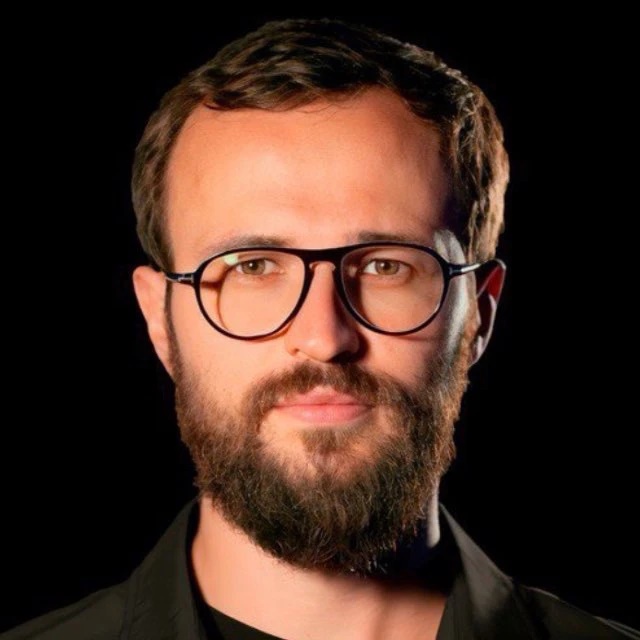 Михаил Гребенюк тут не глючит