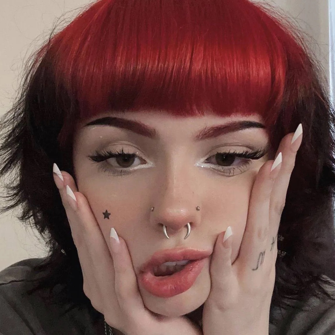 эроэстетика,эрооткрытки,эроконтент,эростиль,эронастроение,18плюс,длявзрослых,интим,интимнаяэстетика,намек,желание,страсть,флирт,искушение,эротика,эропослание,эромагнетизм,эроатмосфера