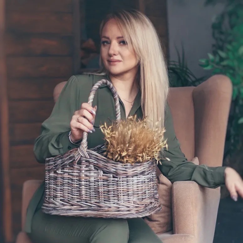 Полина Майорова. Плетение из бумажной лозы